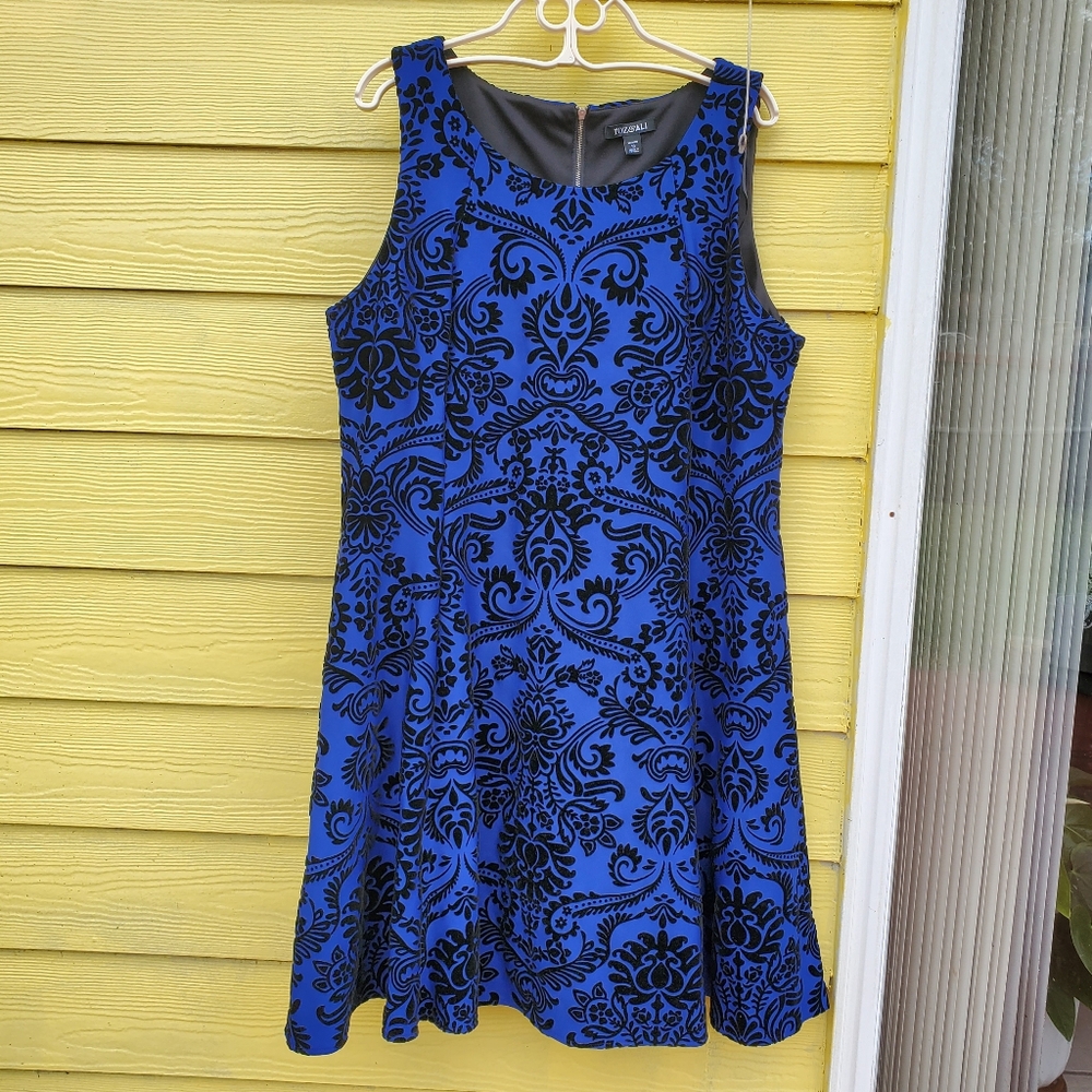 Sleeveless Blue and Black Printed Fit & Flare Dress
